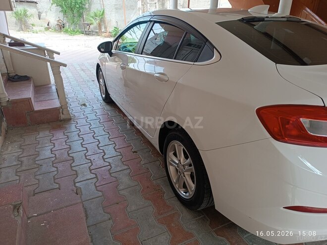 Chevrolet Cruze-4