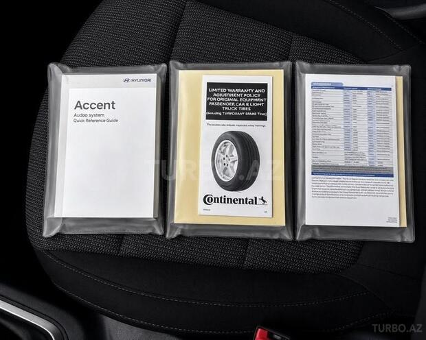 Hyundai Accent-13