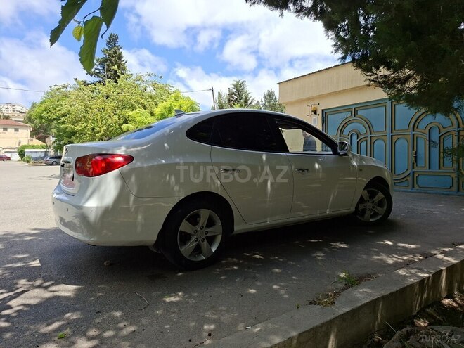 Hyundai Avante-2