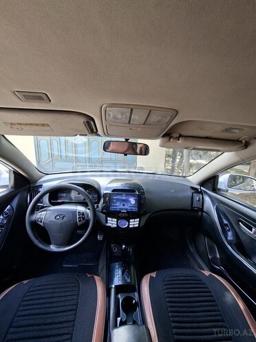 Hyundai Avante-4
