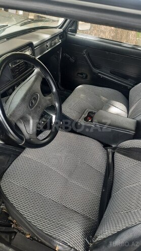 LADA (VAZ) 2107-2