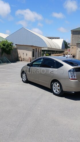 Toyota Prius-3