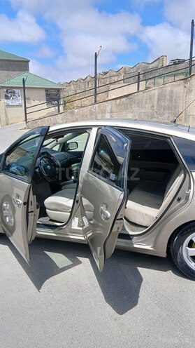 Toyota Prius-14