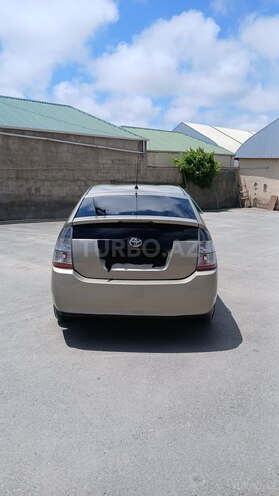 Toyota Prius-16
