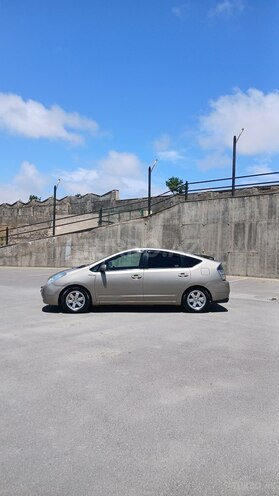 Toyota Prius-6