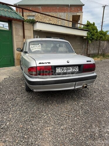 GAZ 3110 "Volga"-4