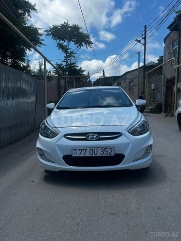 Hyundai Accent-1