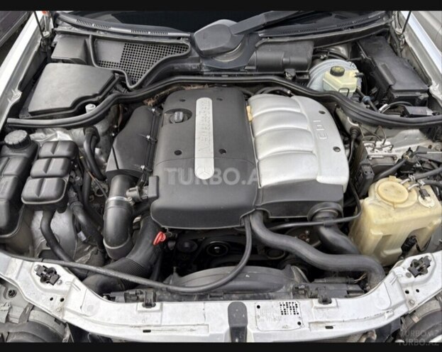 Mercedes E 220-19