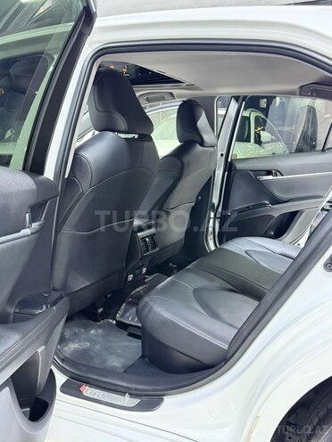 Toyota Camry-20
