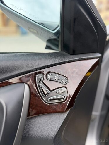 Hyundai Grandeur-10