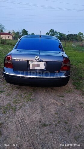 Volkswagen Passat-5