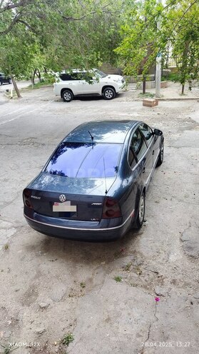 Volkswagen Passat-6
