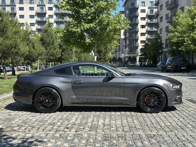 Ford Mustang-3