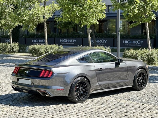 Ford Mustang-7