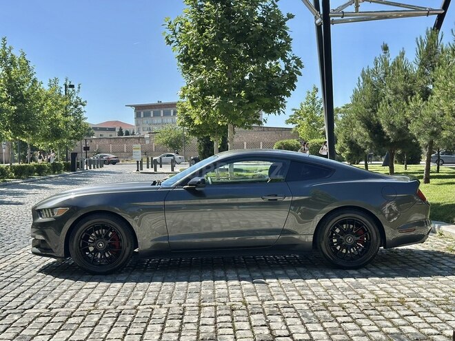 Ford Mustang-4