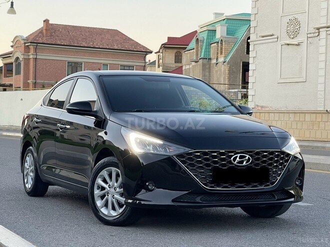 Hyundai Accent-3