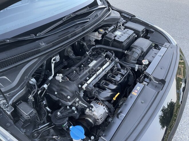 Hyundai Accent-18
