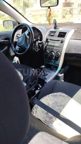 Toyota Corolla-8