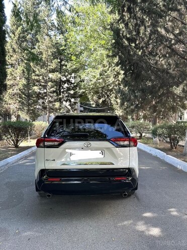 Toyota RAV4-2