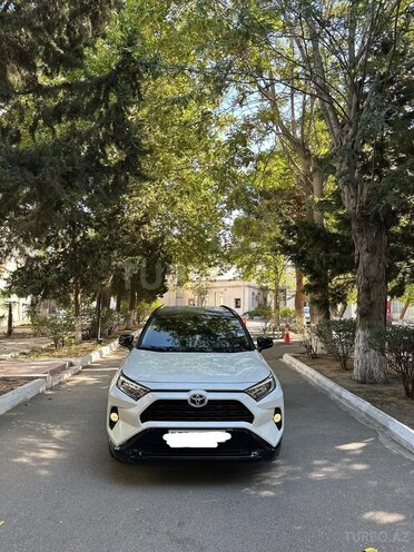 Toyota RAV4-3