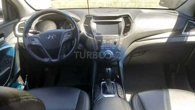 Hyundai Santa Fe-4