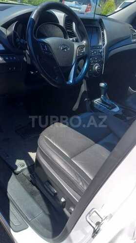 Hyundai Santa Fe-5