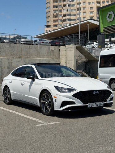 Hyundai Sonata-2