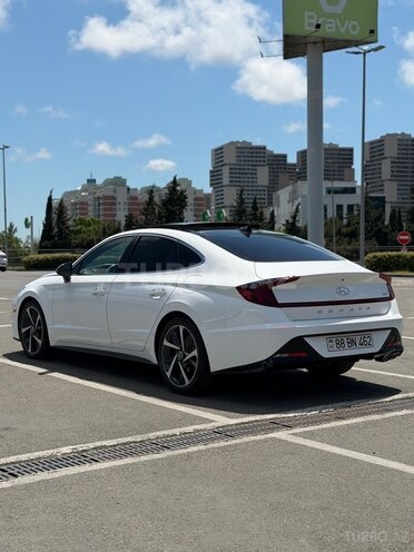 Hyundai Sonata-6
