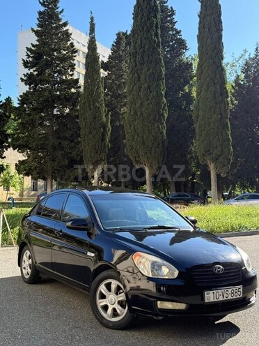 Hyundai Accent-4