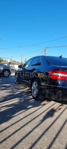 Mercedes E 220-10