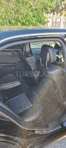 Mercedes E 220-3