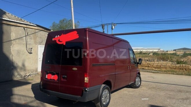 Ford Transit-3