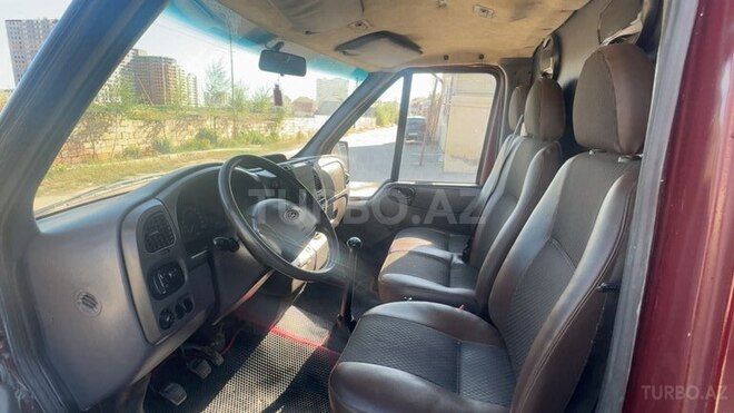 Ford Transit-6