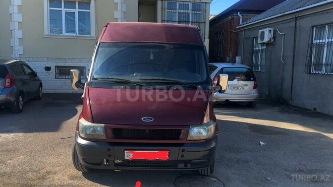 Ford Transit-5