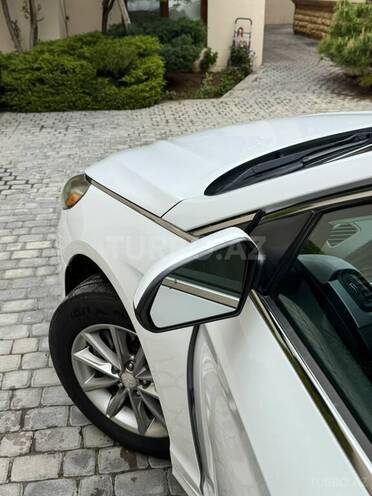 Hyundai Sonata-5