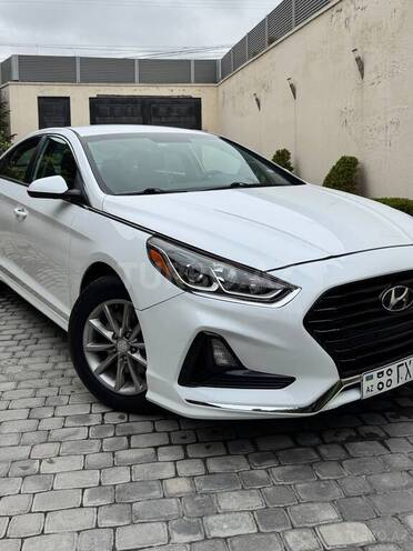 Hyundai Sonata-2