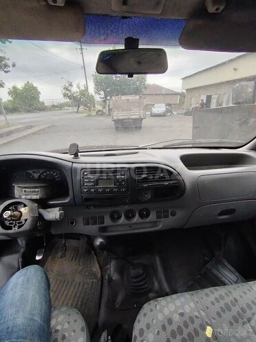 Ford Transit-3