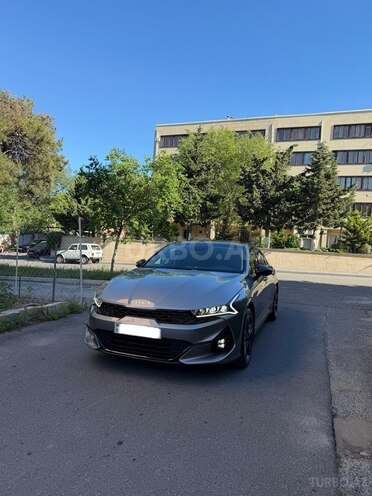 Kia K5-3