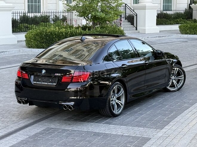 BMW M5-2