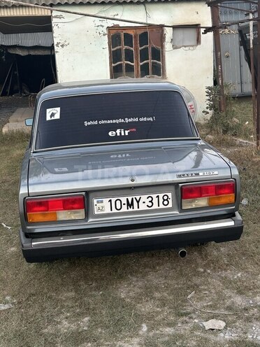LADA (VAZ) 2107-2