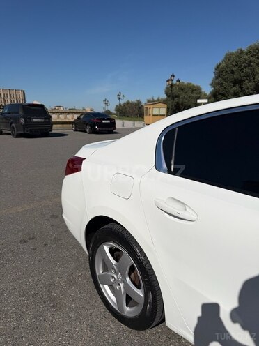 Peugeot 508-10