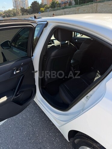Peugeot 508-21