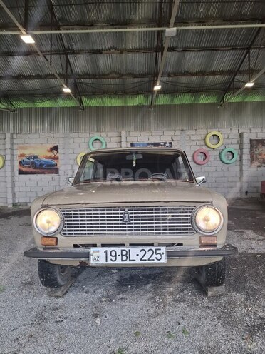 LADA (VAZ) 21011-1