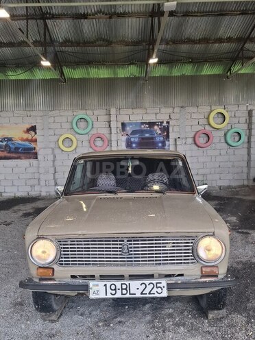 LADA (VAZ) 21011-4