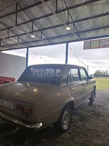 LADA (VAZ) 21011-5