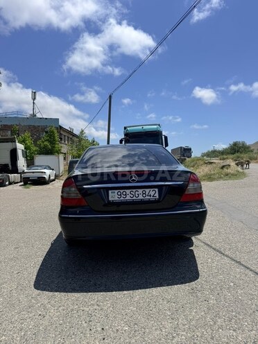 Mercedes E 200-2