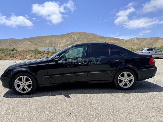 Mercedes E 200-4