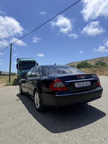 Mercedes E 200-8
