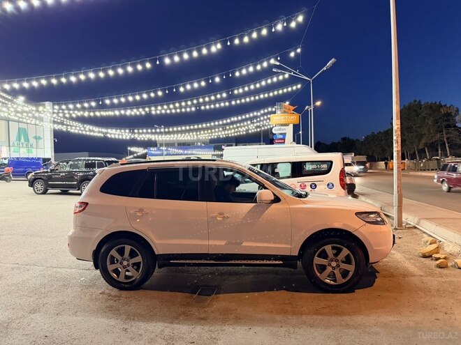 Hyundai Santa Fe-5