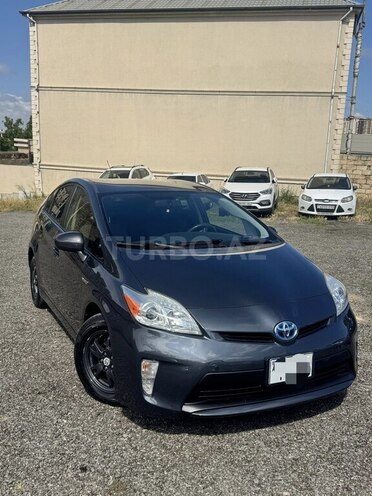 Toyota Prius-1